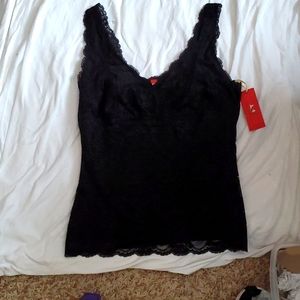 TAPE MEASURE Black Lace Camisole.  SIZE M. NWT